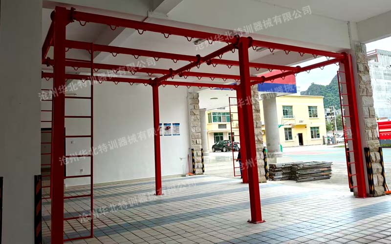 德保某消防救援大隊(duì)車(chē)庫(kù)繩索訓(xùn)練設(shè)施順利完工!